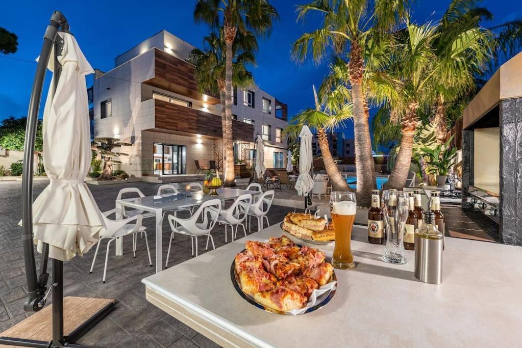 Apartament Luxury Casa Con Piscina, Wifi, 150M Dal Mare Miami Playa Zewnętrze zdjęcie
