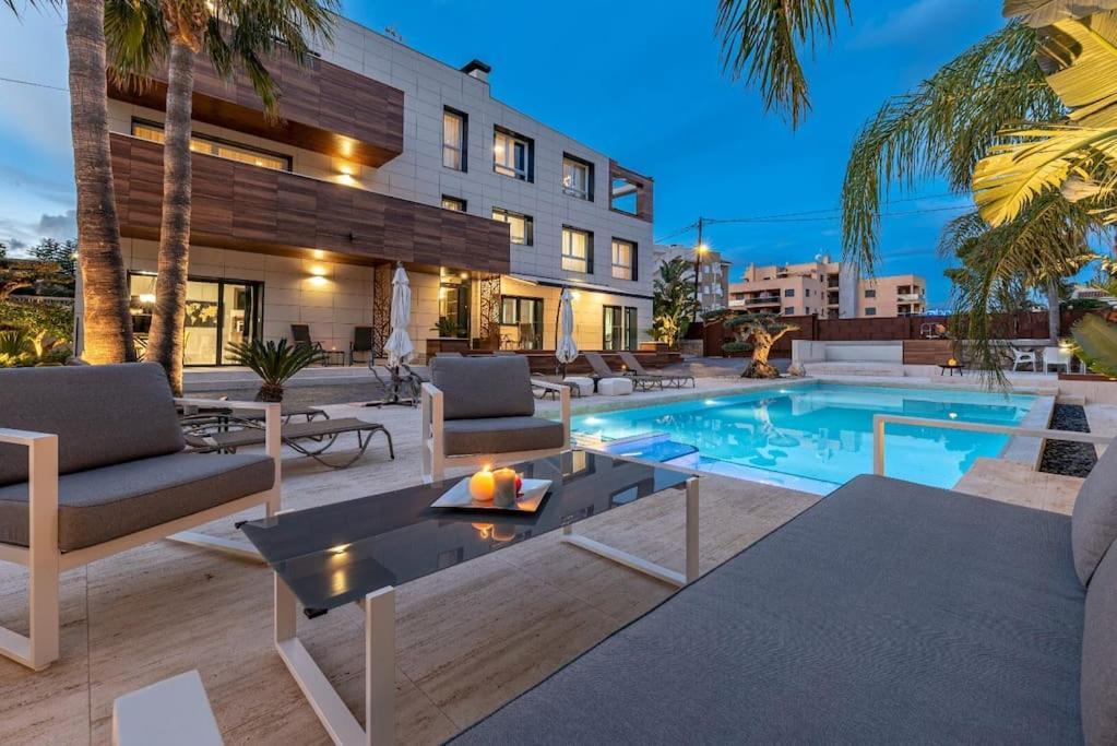Apartament Luxury Casa Con Piscina, Wifi, 150M Dal Mare Miami Playa Zewnętrze zdjęcie