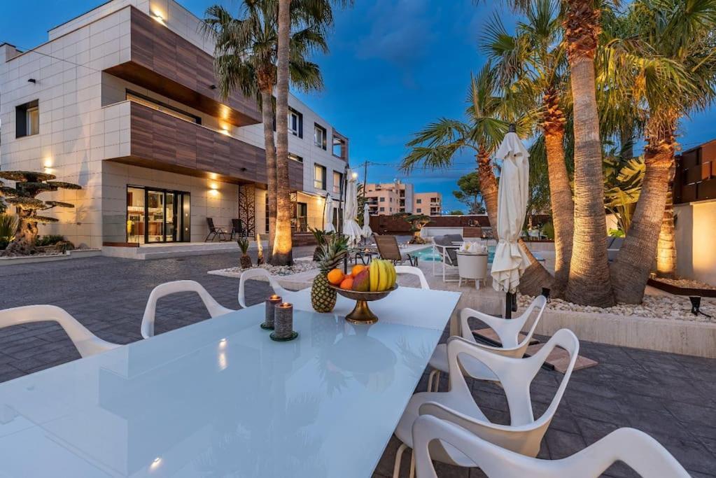 Apartament Luxury Casa Con Piscina, Wifi, 150M Dal Mare Miami Playa Zewnętrze zdjęcie